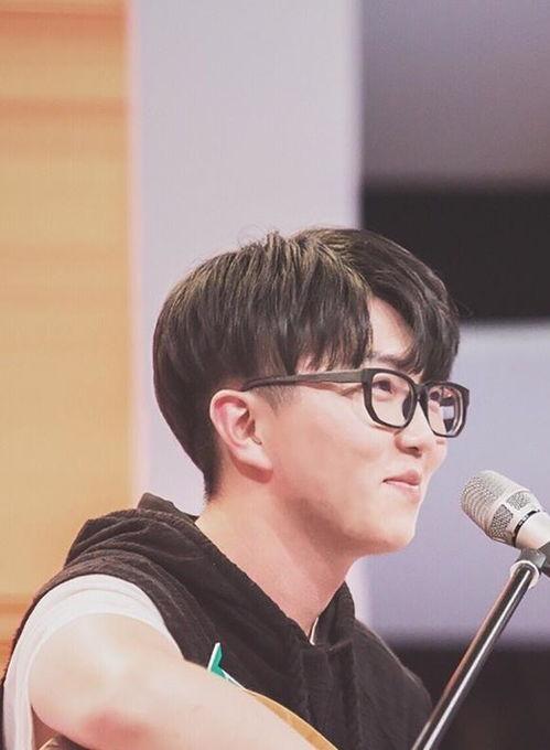 娱乐圈吃瓜爆料宋亚轩视频,娱乐圈幕后真相大揭秘 第1张 娱乐圈吃瓜爆料宋亚轩视频,娱乐圈幕后真相大揭秘 第1张